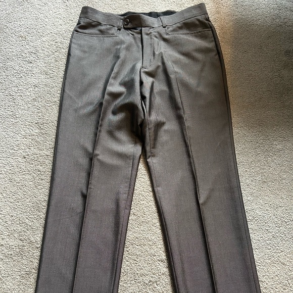 Elegant Grey Men's Suit - Picture 4 of 5